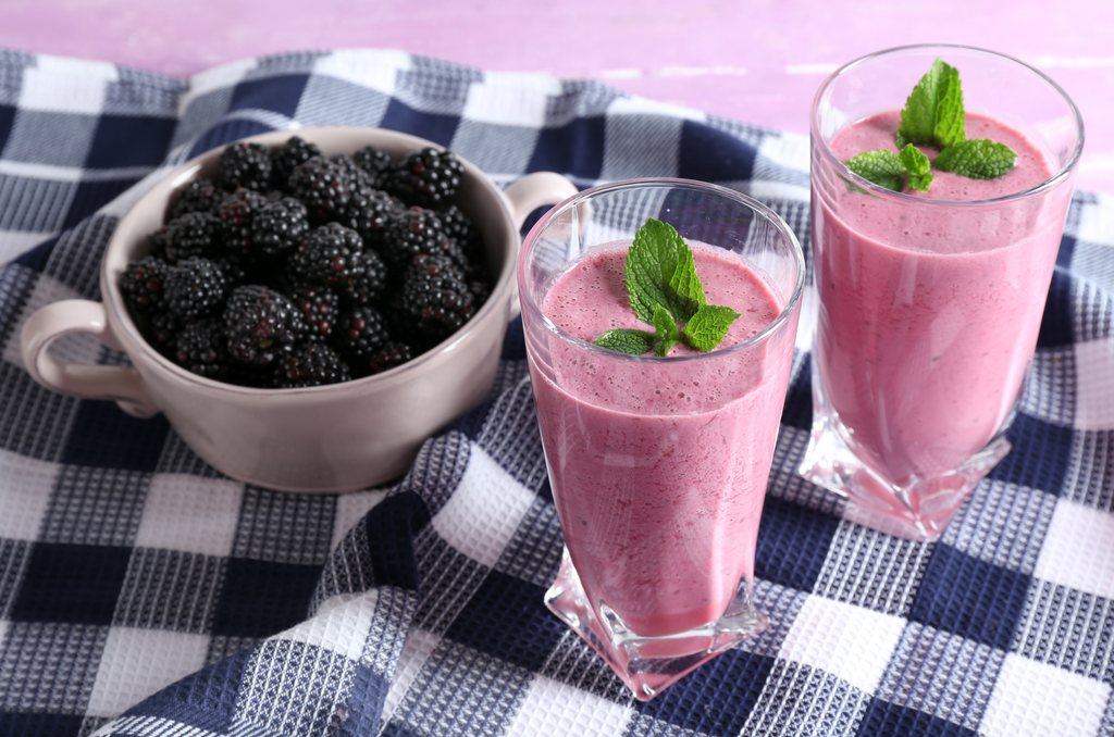 Blackberry Mint Smoothie | 310 Nutrition