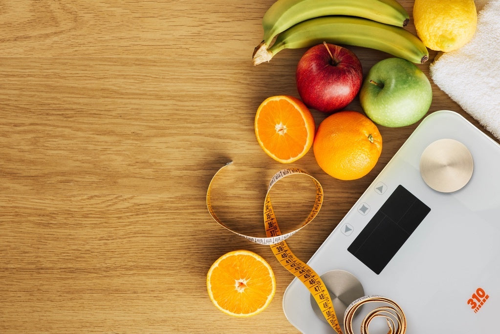 310 digital scale and fresh fruits