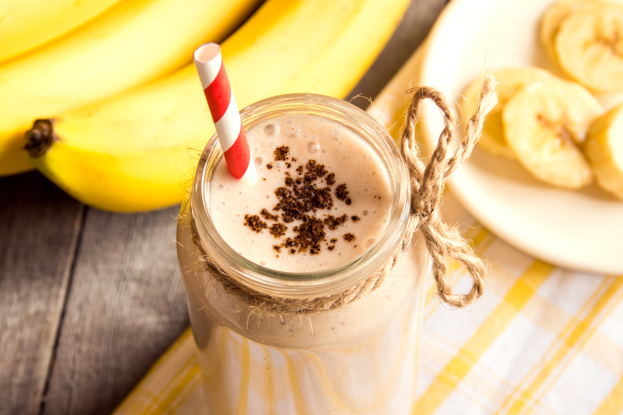 banana split shake and fresh banana 