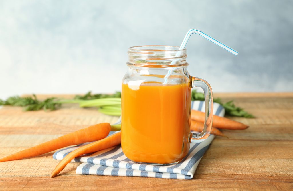 Low-Carb Carrot Cake Shake | 310 Nutrition