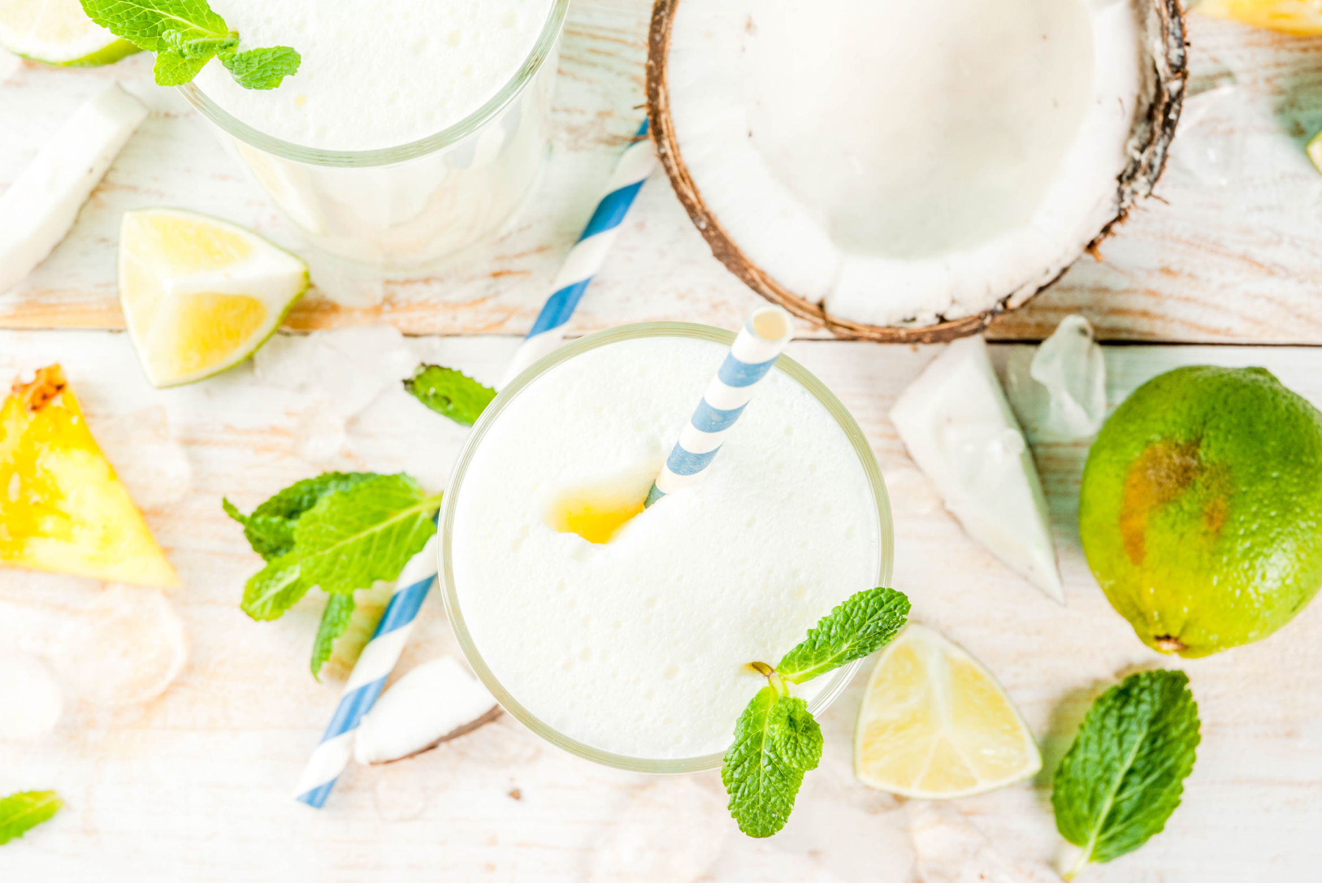 keto friendly coconut lime smoothie