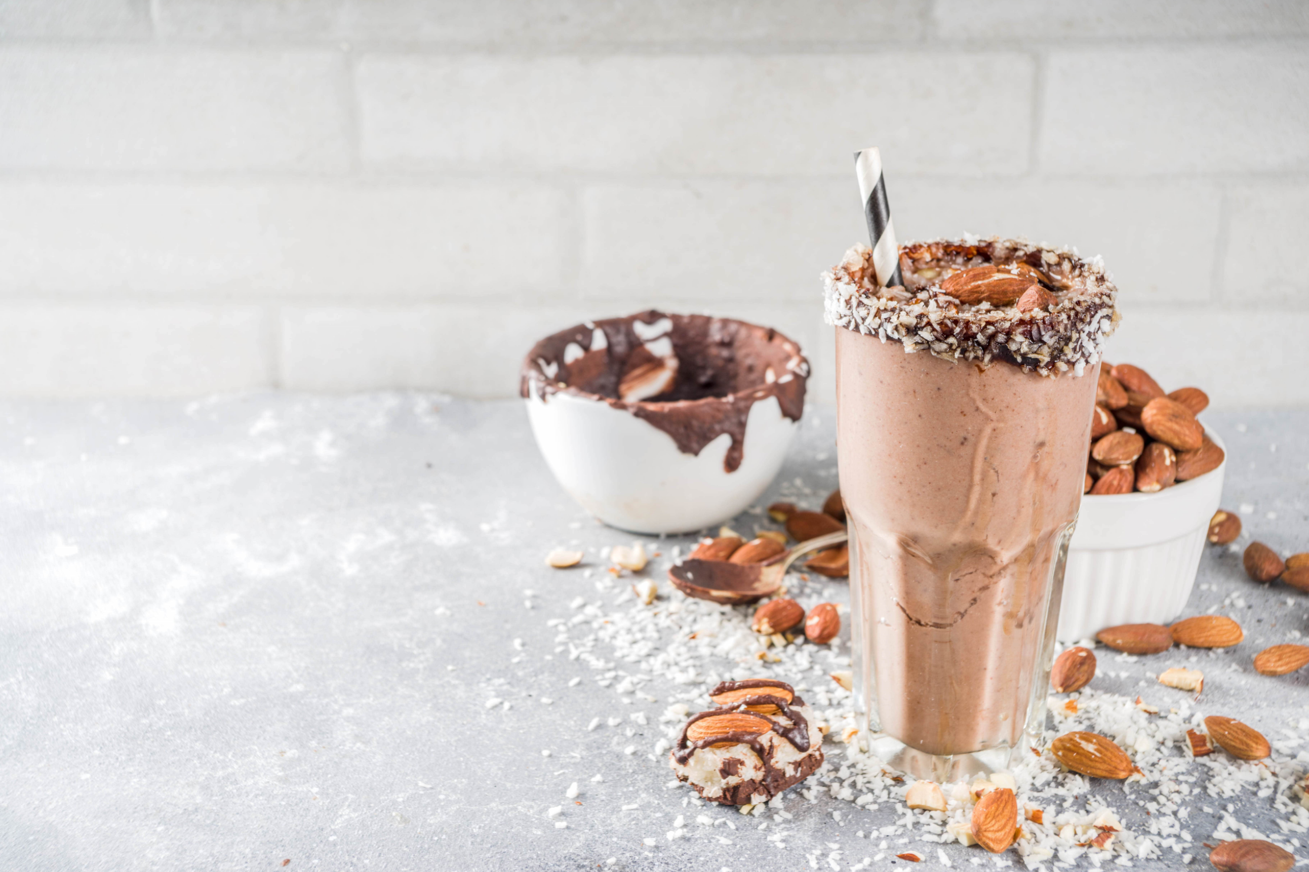 healthy almond joy smoothie recipe