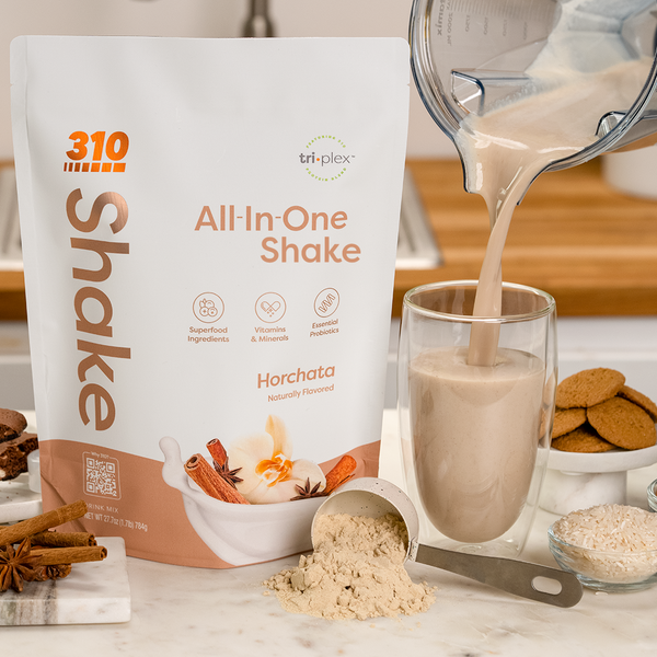310 Horchata All-In-One Shake pouch with a horchata shake and cinnamon