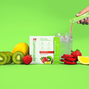 kiwi-strawberry lemonade with fresh strawberries, lemon and kiwi