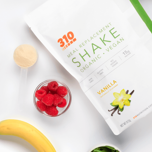 310 organic vanilla meal replacement pack with fresh raspberries, banana and protein powder